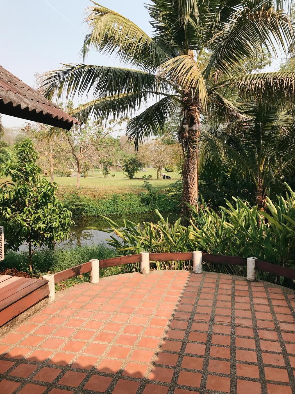Roong Aroon Hot Spring